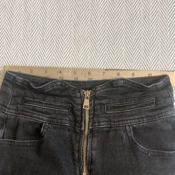 ETE BELLE jeans Small skinny jeans w stretch Size Small, Waist 11 1/4” Preworn - Picture 8 of 12